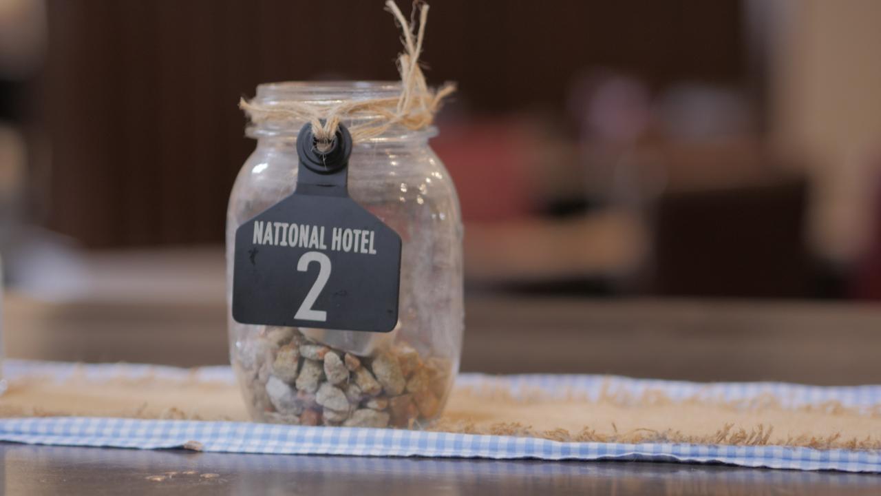 National Hotel Тувумба Экстерьер фото