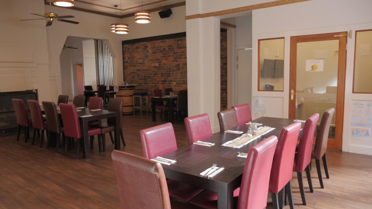 National Hotel Тувумба Экстерьер фото